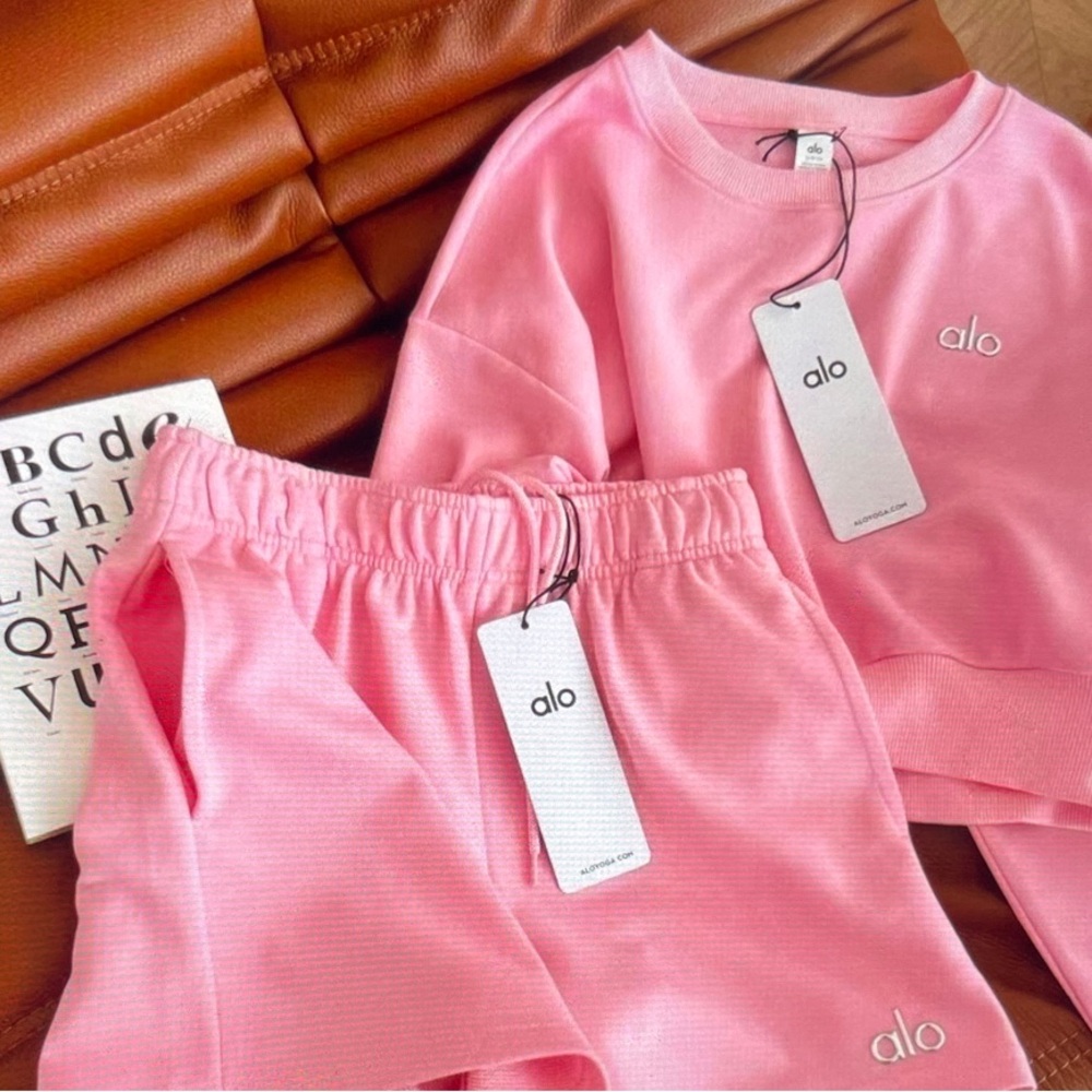 ALO Yoga Pink Muscle Tee Set - Soft Crew Top & Drawstring Shorts